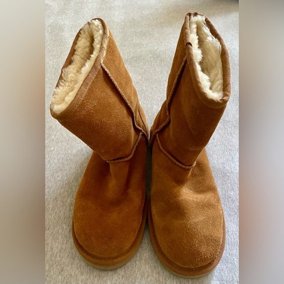 Kookaburra by Ugg Australian Sz 8 Women’s Chestnut Sheepskin Boots Bootie Shoes - Picture 1 of 7